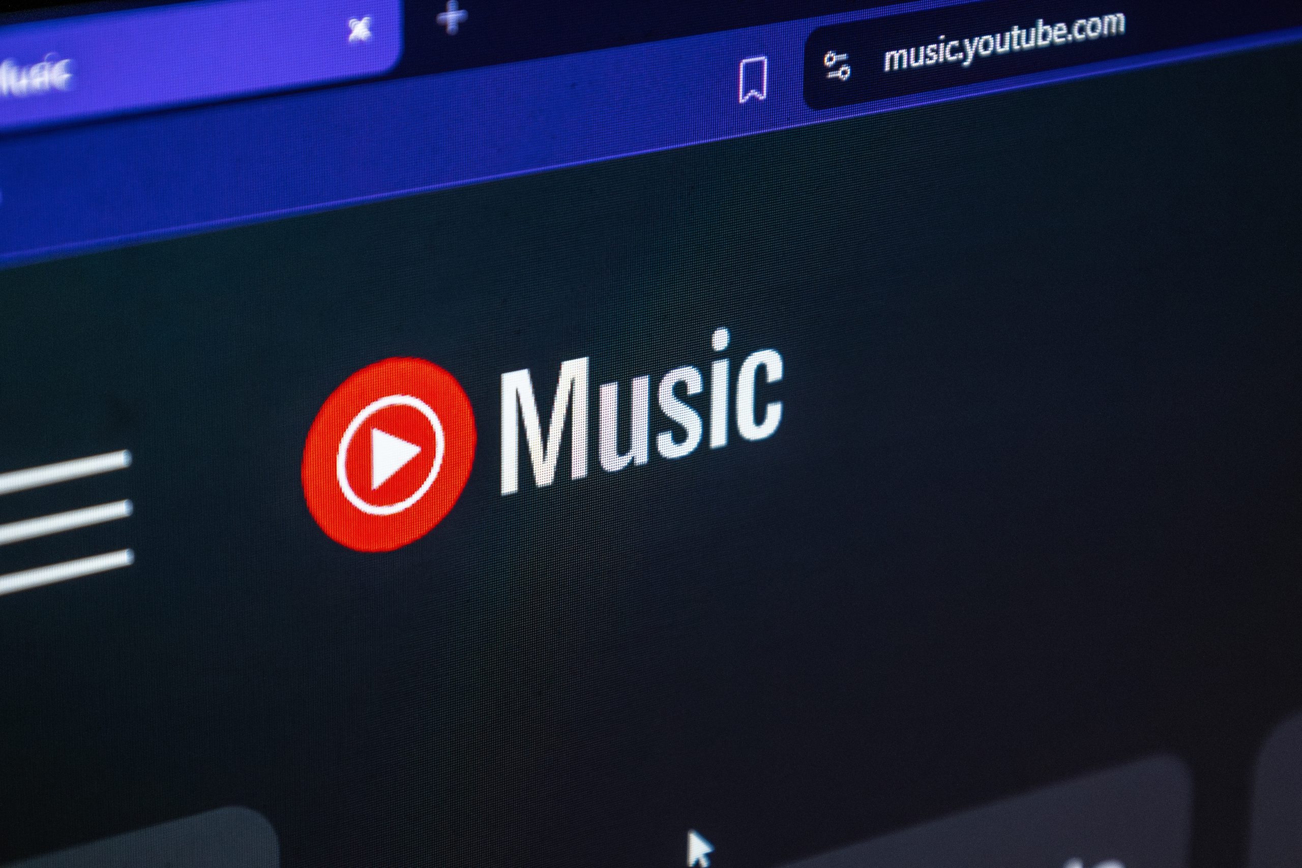 Home Udio admite haber usado audio de YouTube para entrenar sus modelos de IA