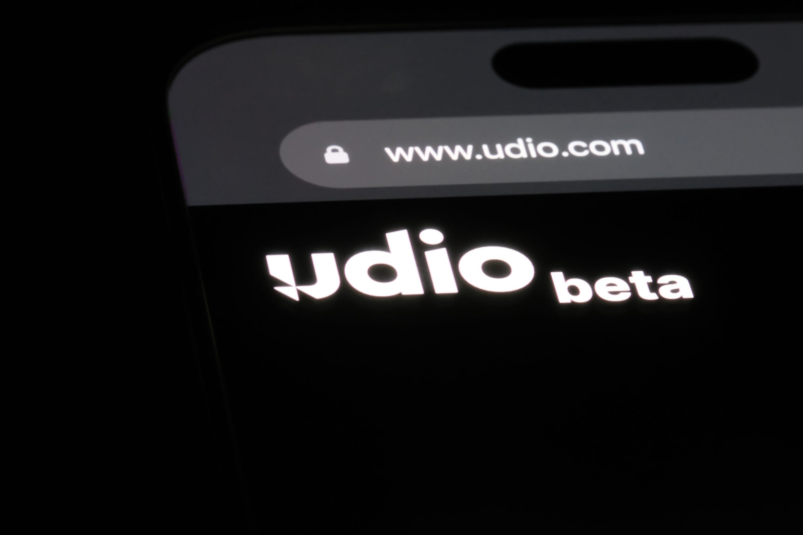 GenAIe - Unidad de análisis sobre música e IA UDIO aplicación basada en acuerdos de licencia